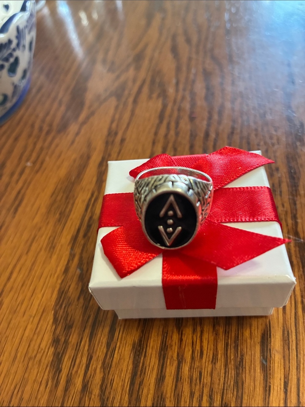 Men's Black and Silver Signet Ring - Classic Geometric Design